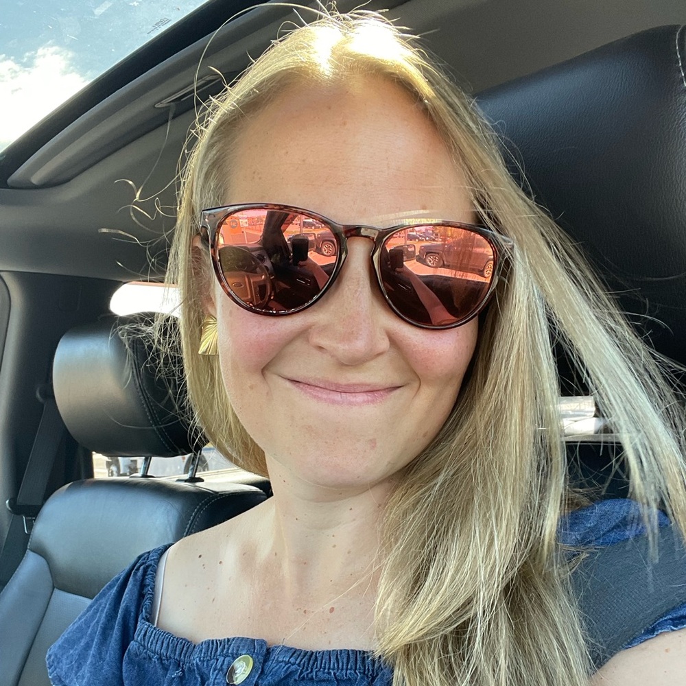 Meet your Posher, Rachel
